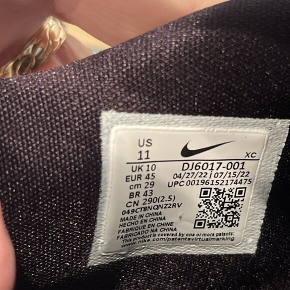 NIB Nike Kyrie 8  Black/Mercury Grey-White‎ Mens Size 11 DJ6017-001 Father’s Day main image 9